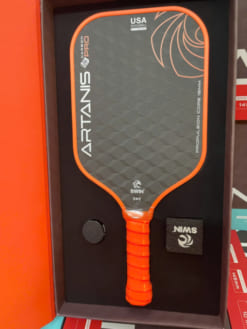 Vợt Pickleball Swin Artanis Carbon Pro 16mm (Màu Cam)